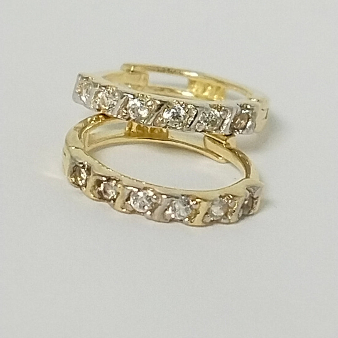 HUGGIES ORO 14K 1.1 (NUEVO)