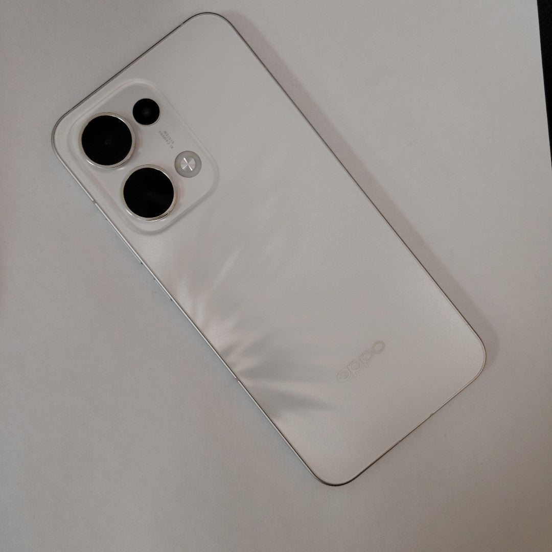 CELULAR OPPO  RENO13 5G CPH2689 (2024) 512 GB 12 GB RAM (SEMINUEVO)