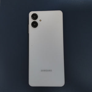 CELULAR SAMSUNG GALAXY A06 SM-A065M (2024) 64 GB 4 GB RAM (SEMINUEVO)