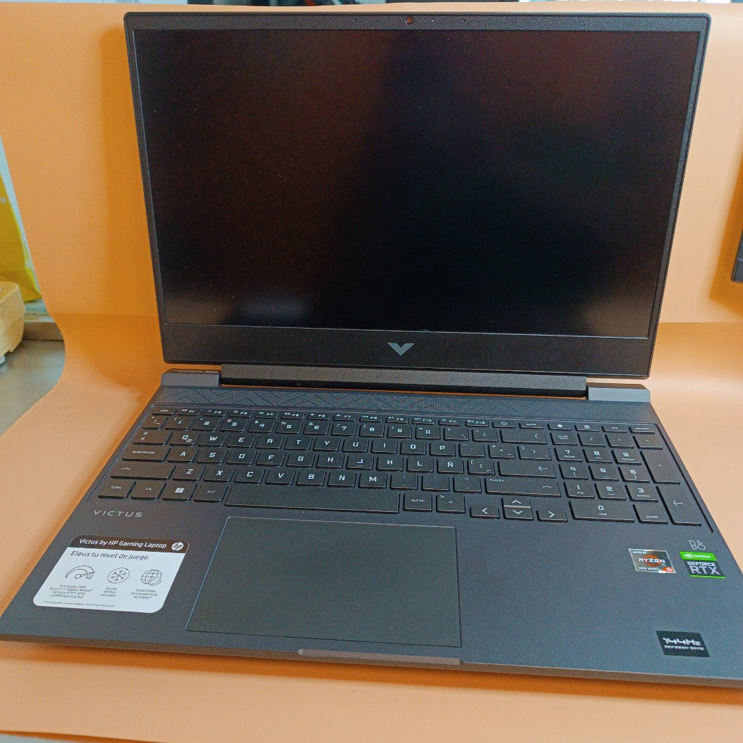 LAPTOP HP VICTUS 15-FB0123LA (2023) 512 GB SSD 16 GB RAM (SEMINUEVO)