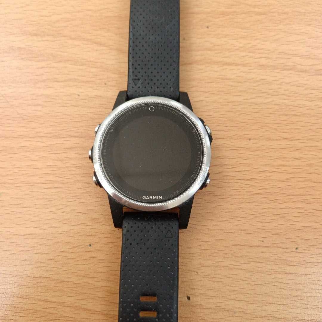 SMARTWATCH GARMIN FENIX 5S 42 MM GPS (SEMINUEVO)
