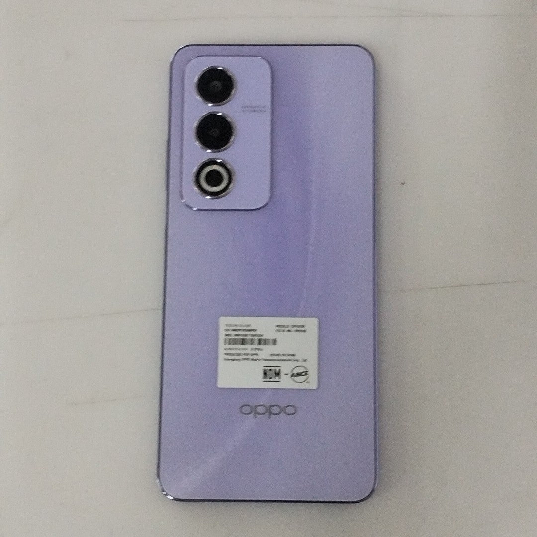 CELULAR OPPO  A80 5G CPH2639 (2024) 256 GB 8 GB RAM (SEMINUEVO)