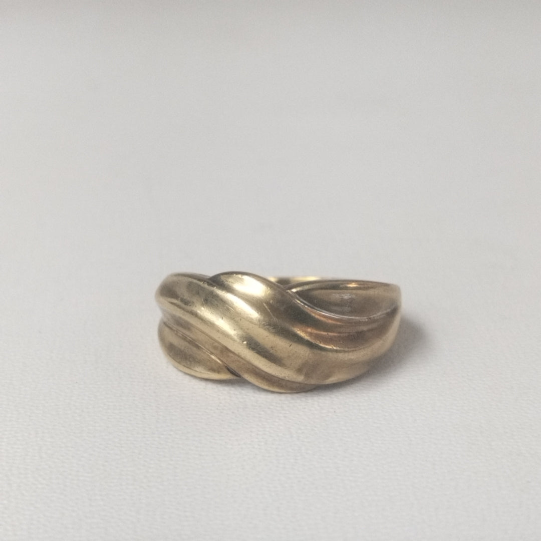 ARGOLLA. ORO. 10 K 3.5 GRMS (SEMINUEVO)