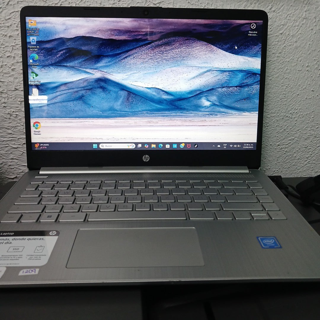 LAPTOP HP 14-DQ0527LA (2023) 256 GB SSD 8 GB RAM (SEMINUEVO)