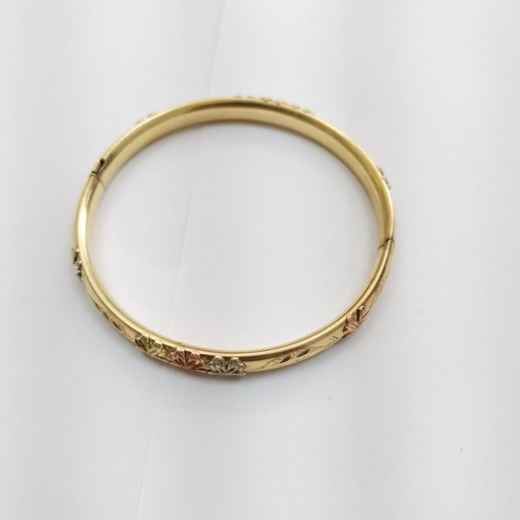 PULSERA RIGIDA. ORO. 10 K 9.3 GRMS (SEMINUEVO)