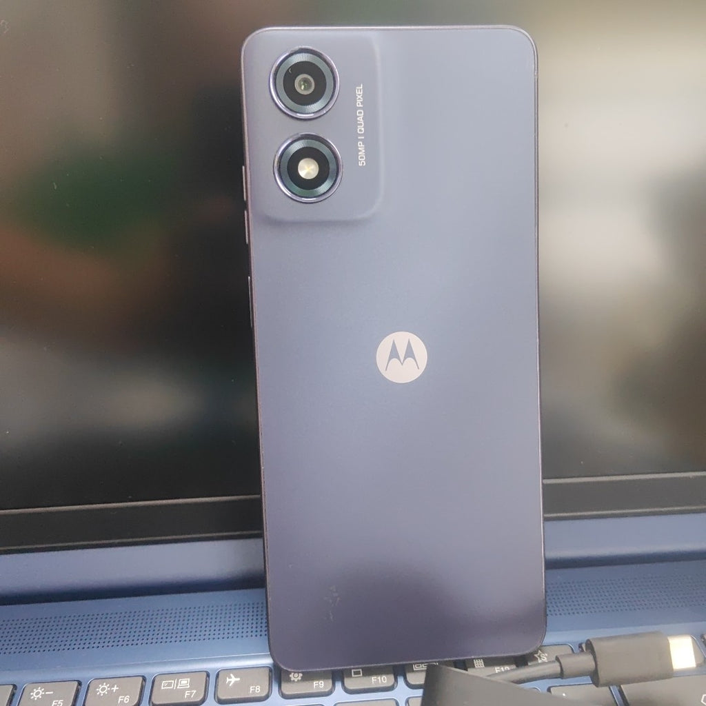 CELULAR MOTOROLA MOTO G04S XT2421-7 (2024) 128 GB 4 GB RAM (SEMINUEVO)