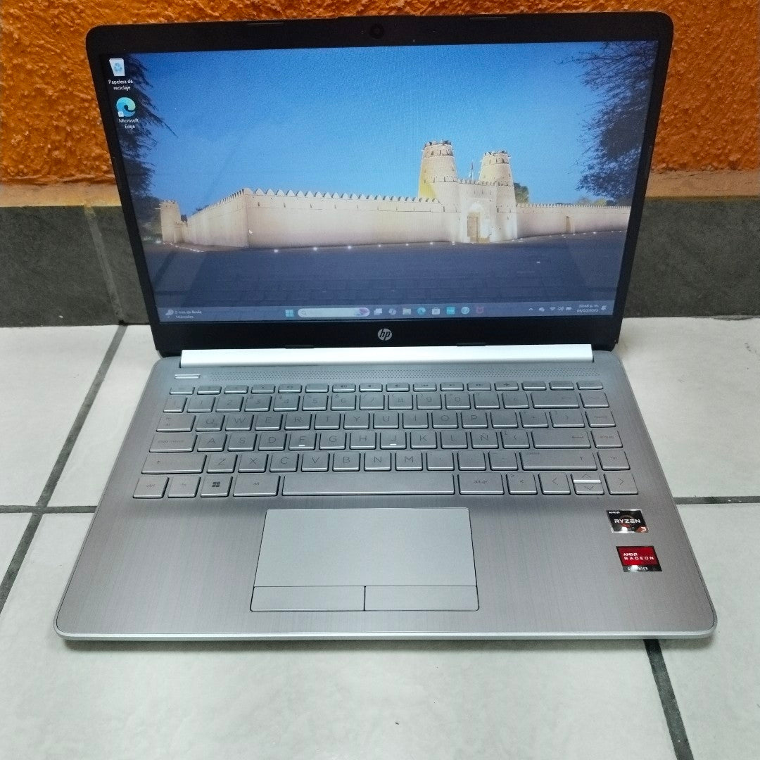 LAPTOP HP 14-DK1508LA (2022) 256 GB SSD 8 GB RAM (SEMINUEVO)