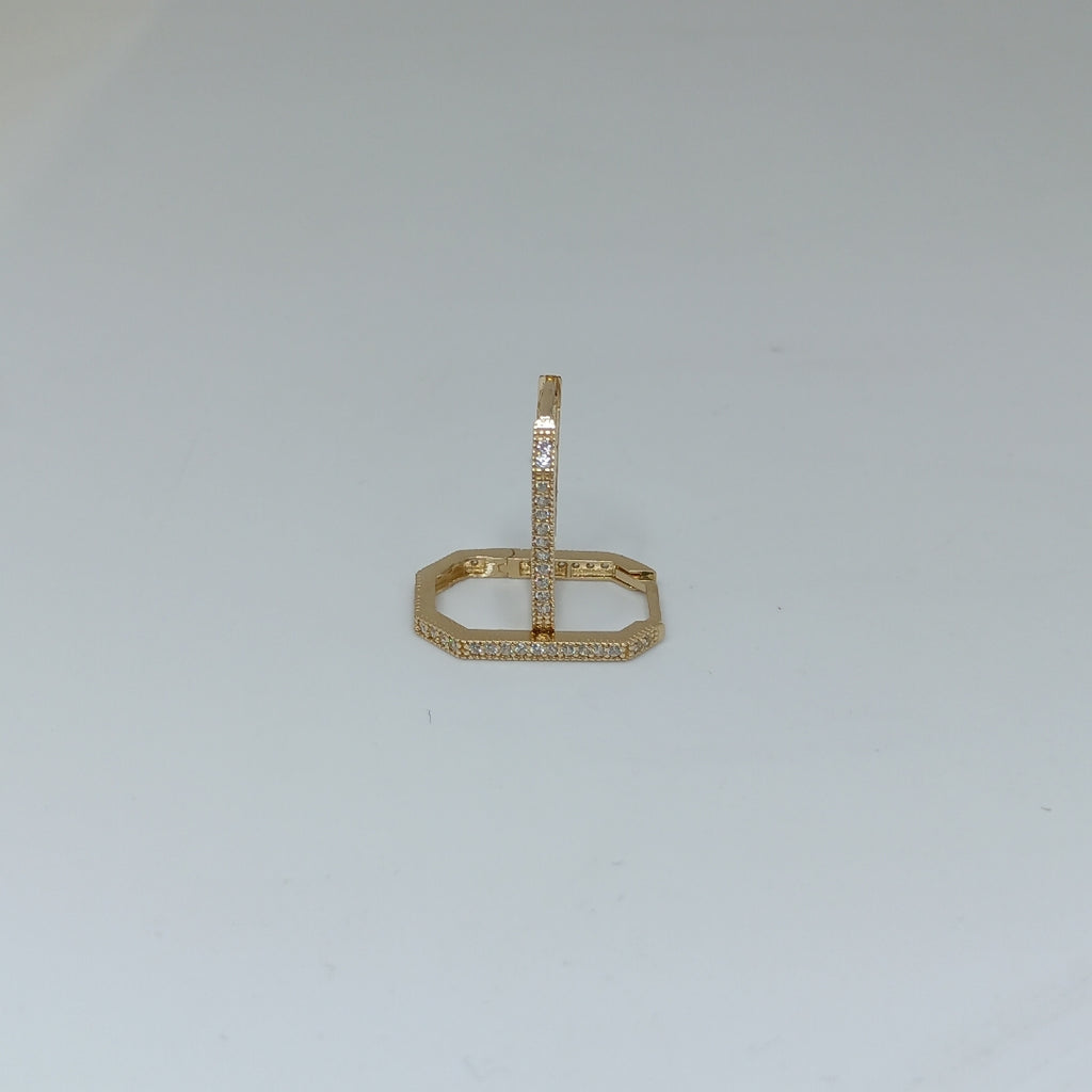 HUGGIES ORO 14K 2.6 (NUEVO)