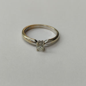 ANILLITO. ORO BLANCO. 14 K 2.6 GRMS (SEMINUEVO)