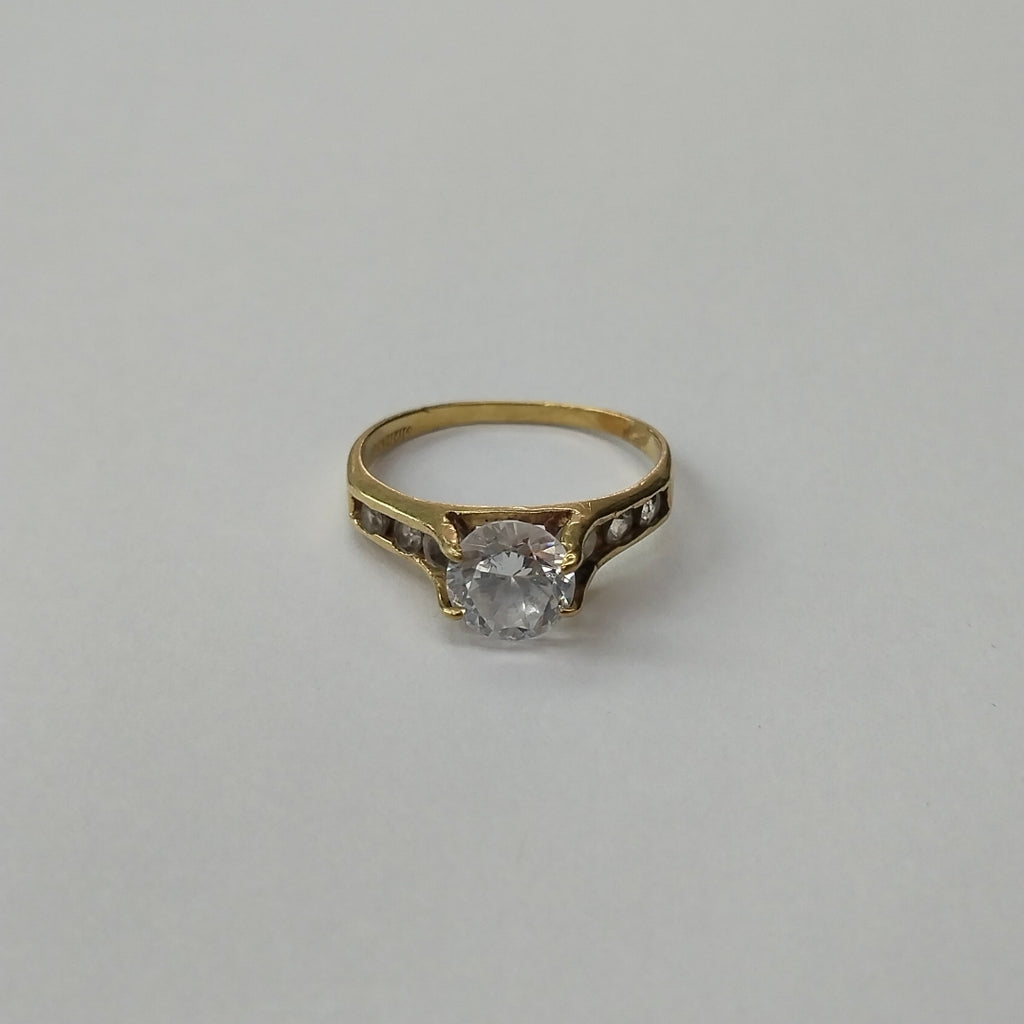 ANILLO. ORO. 10 K 2.2 GRMS (SEMINUEVO)
