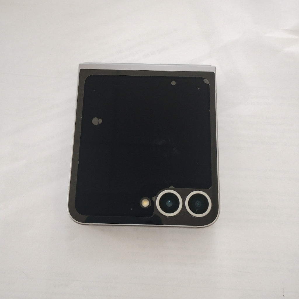CELULAR SAMSUNG GALAXY Z FLIP6 SM-F741B (2024) 512 GB 12 GB RAM (SEMINUEVO)