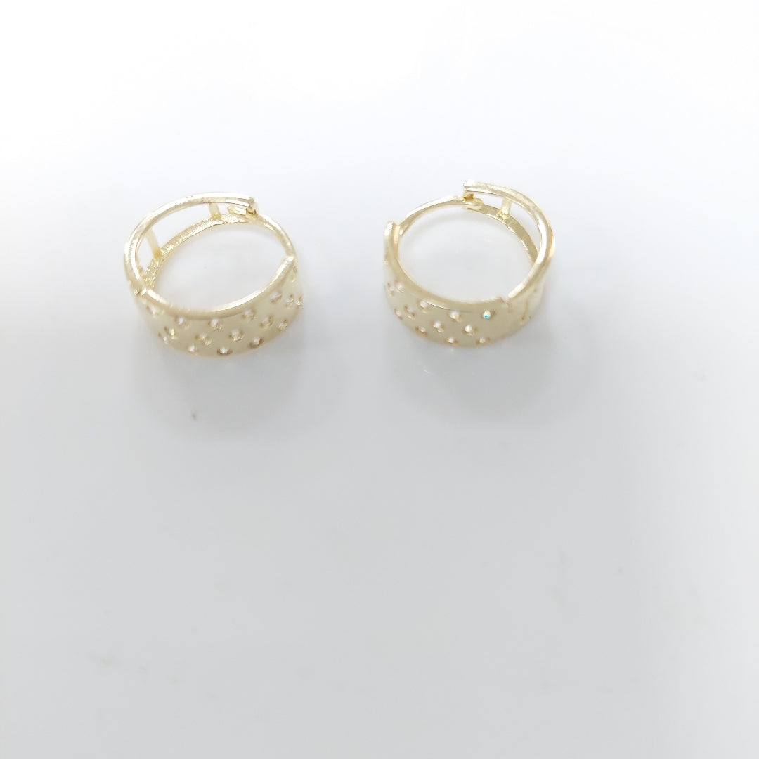 HUGGIES ORO 14K 2.5 (NUEVO)