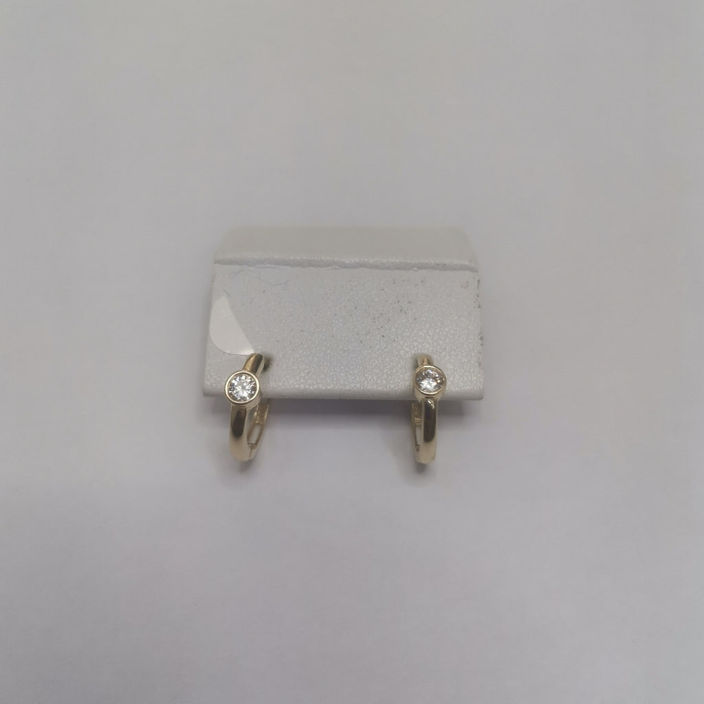 HUGGIES ORO 14K 1.4 (NUEVO)