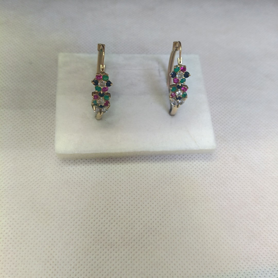 ARETES PAR. ORO. 14 K 6.8 GRMS (SEMINUEVO)