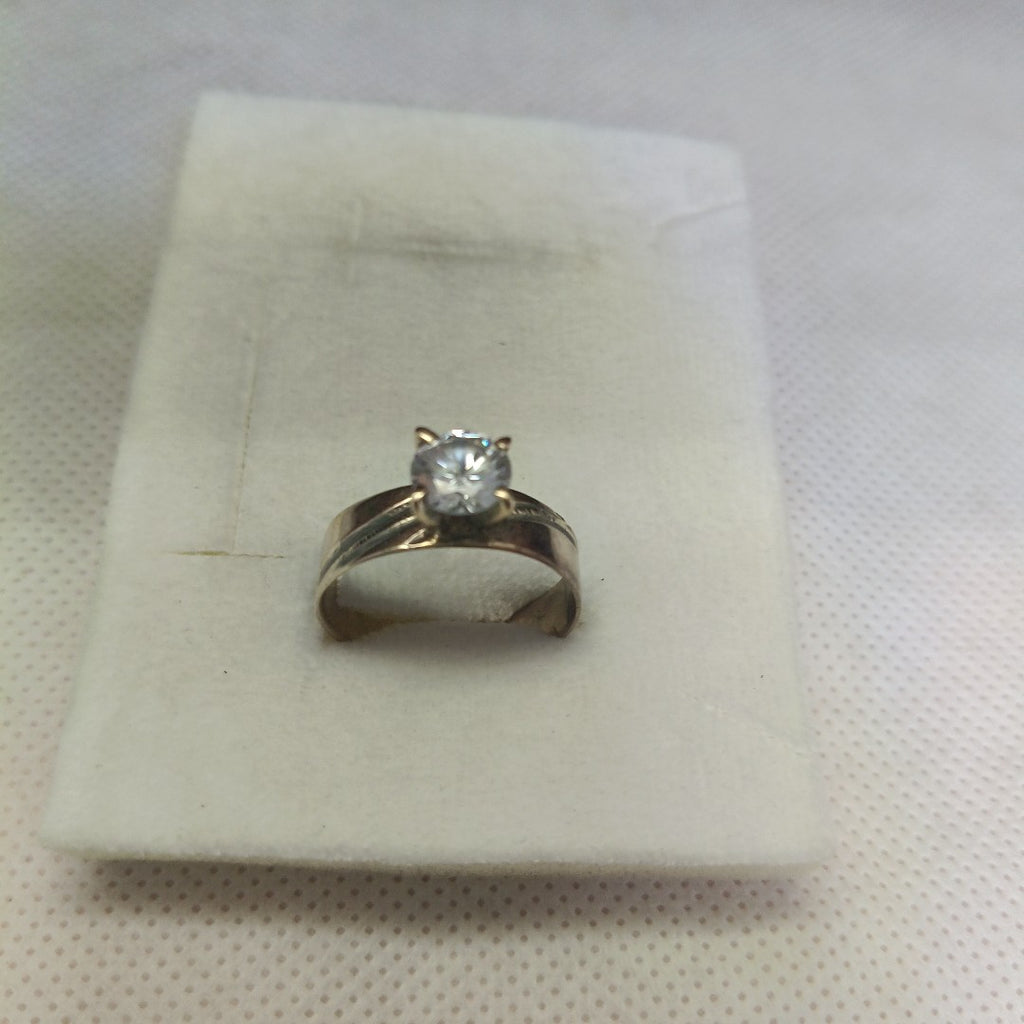 ANILLO. ORO. 10 K 3.2 GRMS (SEMINUEVO)