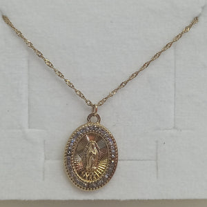 CADENA, DIJE. ORO. 10 K 2.2 GRMS (SEMINUEVO)