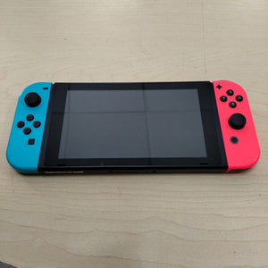 CONSOLA DE VIDEOJUEGO NINTENDO SWITCH 1.1 32 GB (SEMINUEVO)