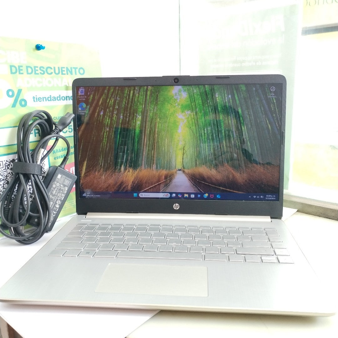 LAPTOP HP 14-DQ2502LA (2022) 256 GB SSD 8 GB RAM (SEMINUEVO)