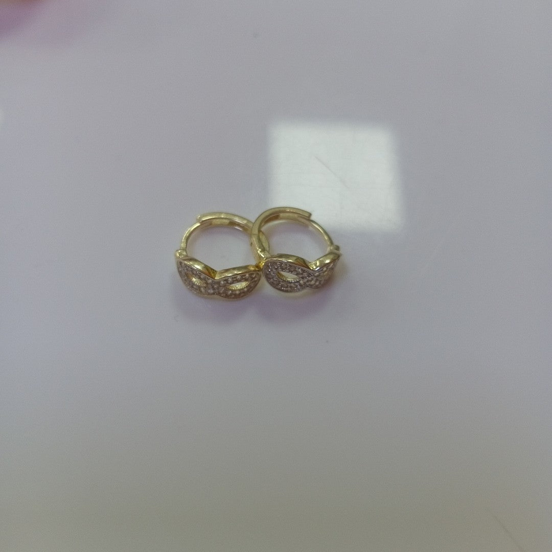 HUGGIES ORO 14K 1.8 (NUEVO)
