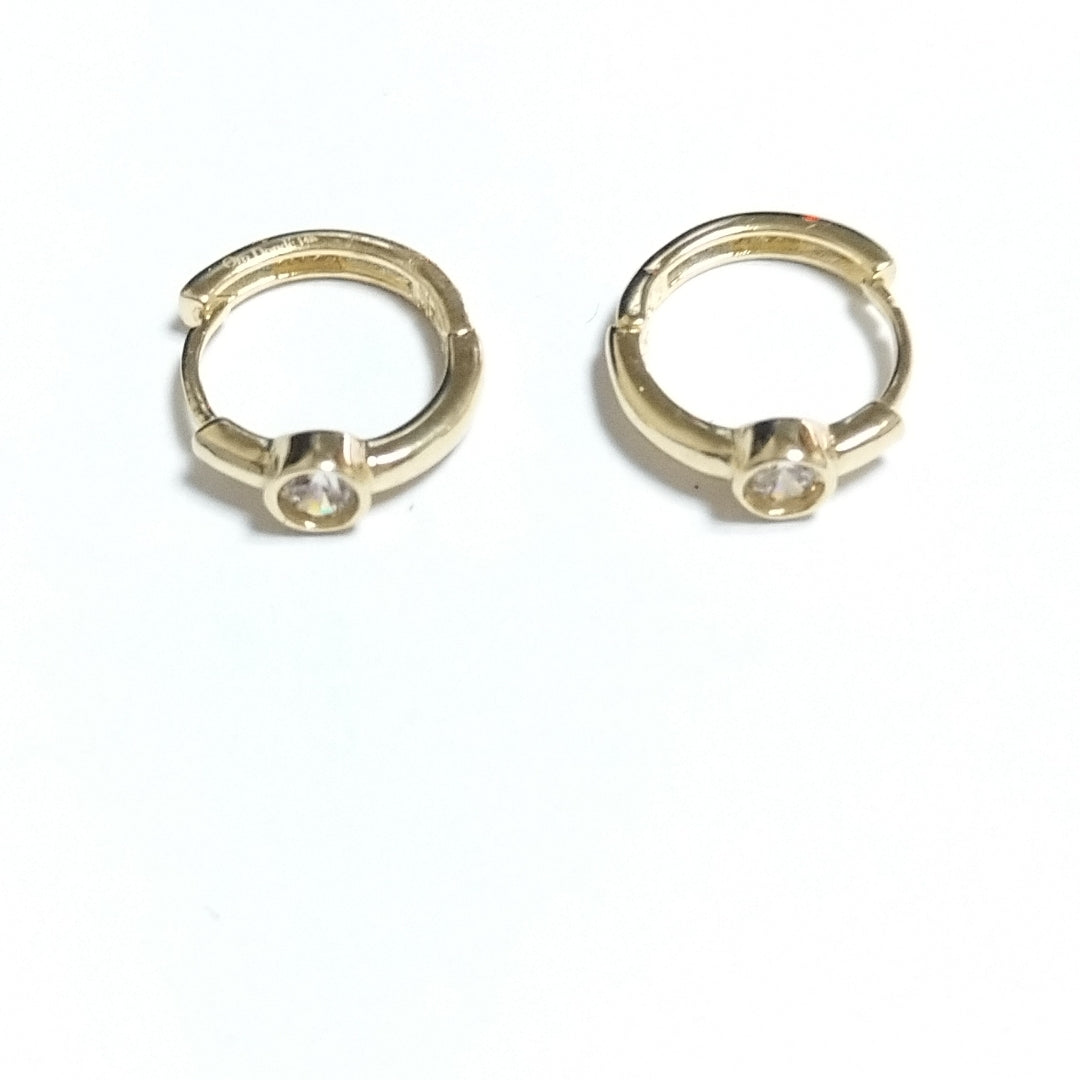 HUGGIES ORO 14K 1.5 (NUEVO)