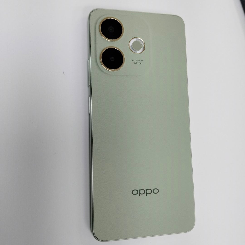 CELULAR OPPO  A5 PRO CPH2711 (2025) 256 GB 8 GB RAM (SEMINUEVO)