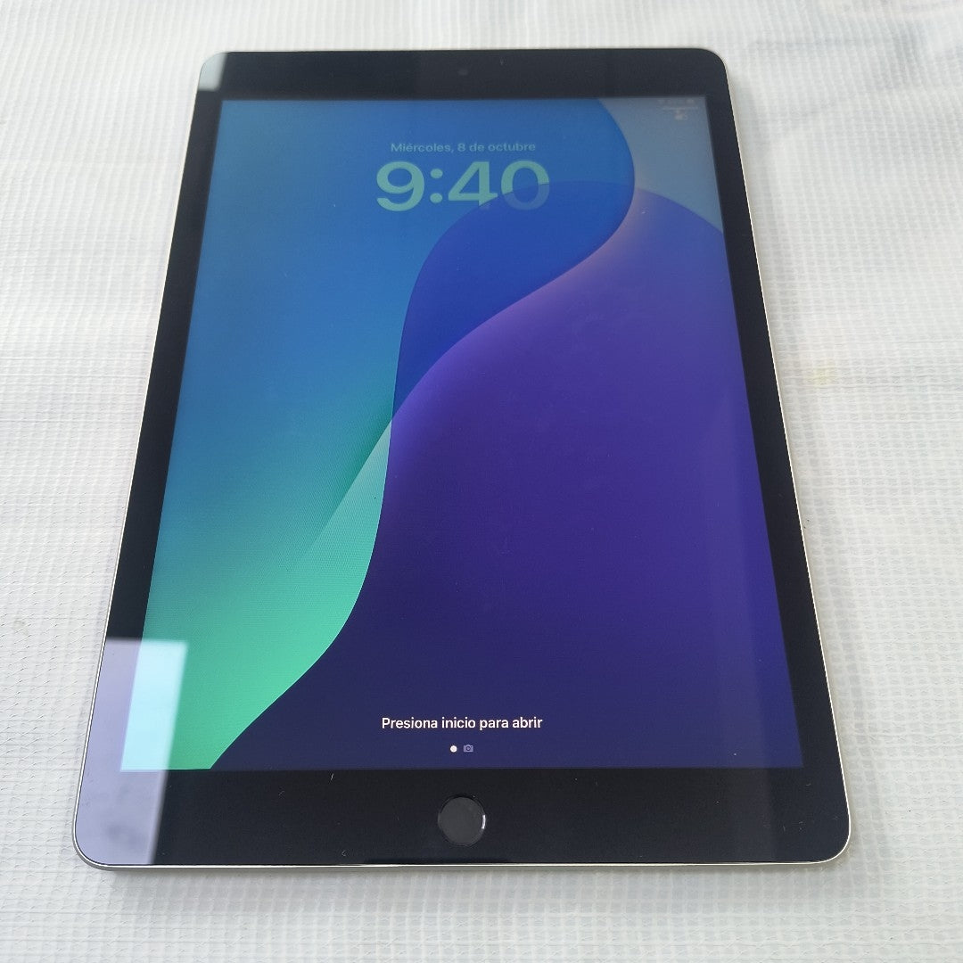 TABLETA APPLE IPAD 9 A2602 64 GB 3 GB RAM (SEMINUEVO)