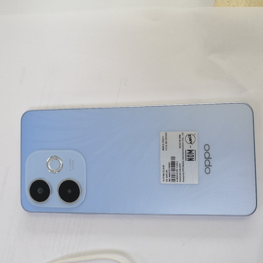 CELULAR OPPO  A5 PRO CPH2711 (2025) 256 GB 8 GB RAM (SEMINUEVO)