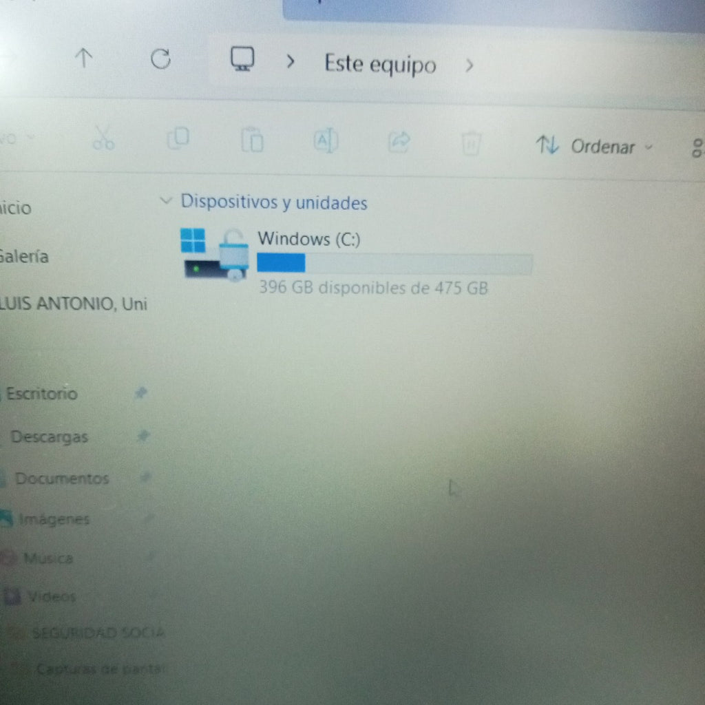 LAPTOP HP 15-FC0043LA (2024) 512 GB SSD 8 GB RAM (SEMINUEVO)