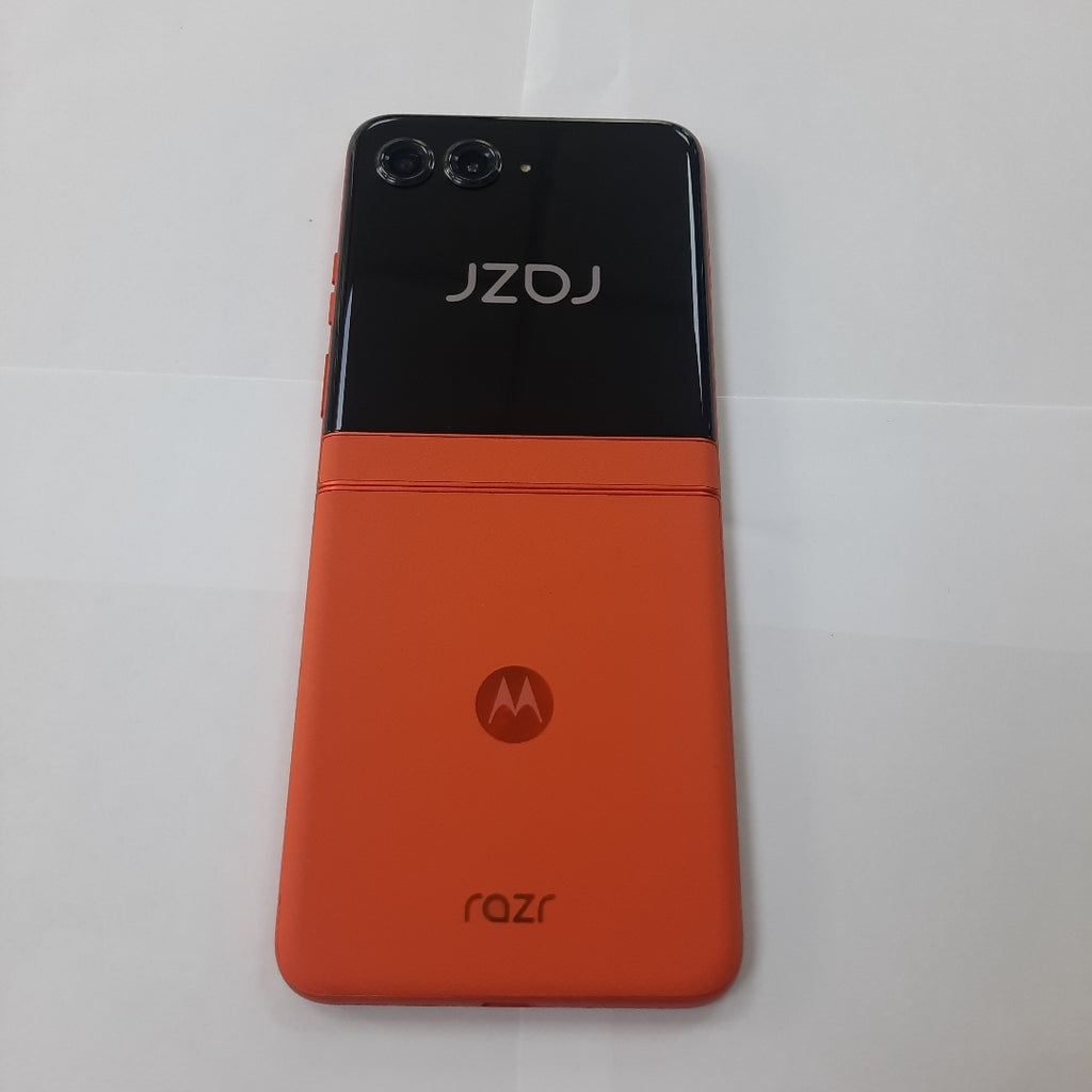 CELULAR MOTOROLA RAZR 50 5G XT2453-1 512 GB 12 GB RAM (SEMINUEVO)