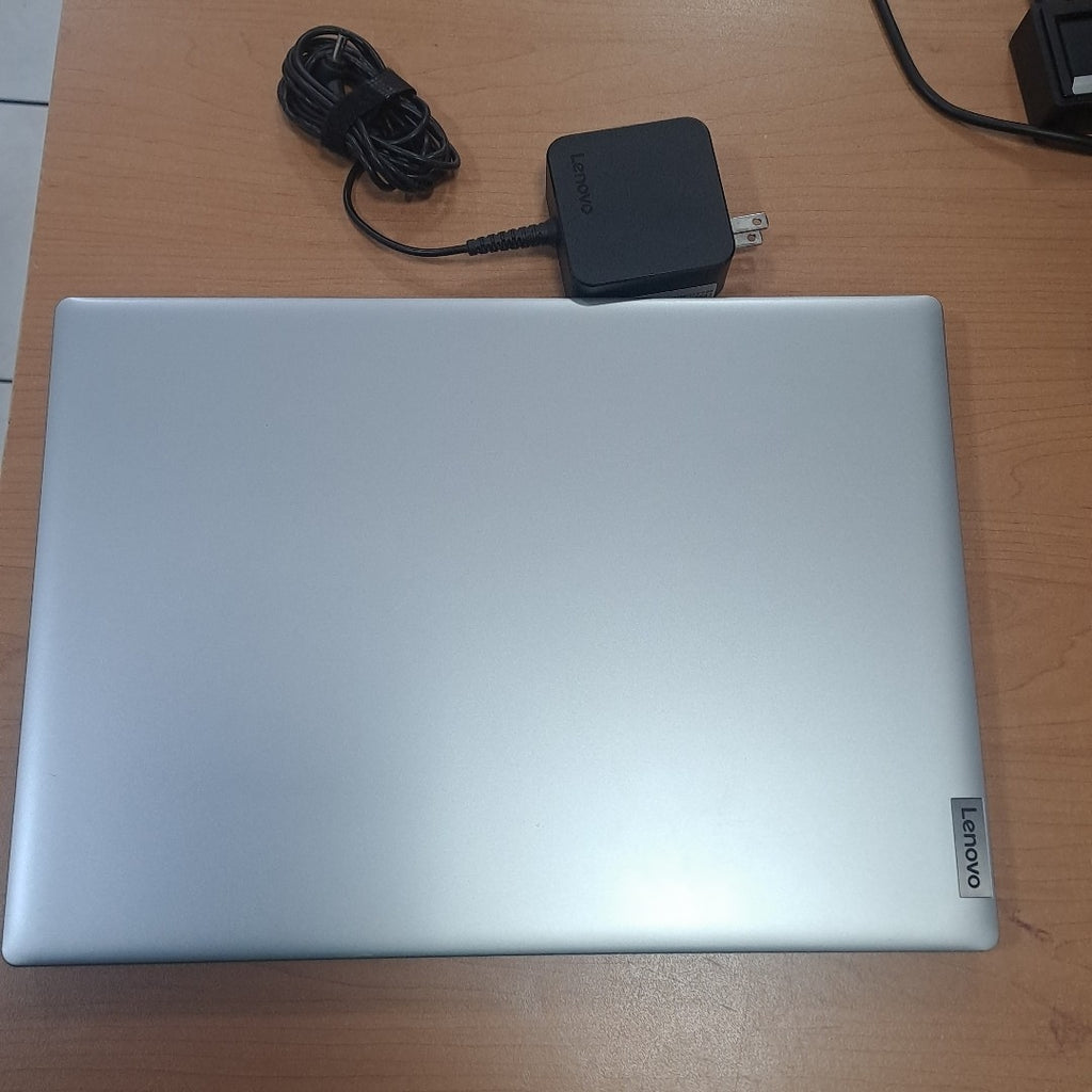 LAPTOP LENOVO IDEAPAD 1 14IGL05 (2022) 64 GB SSD 4 GB RAM (SEMINUEVO)
