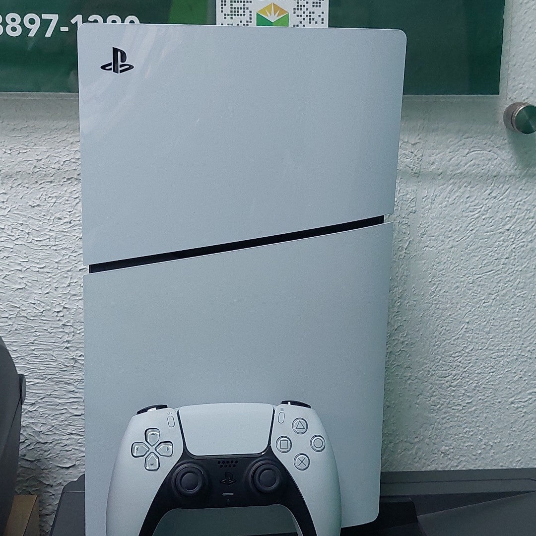 CONSOLA DE VIDEOJUEGO SONY PS5 SLIM 1 TB SSD (SEMINUEVO)