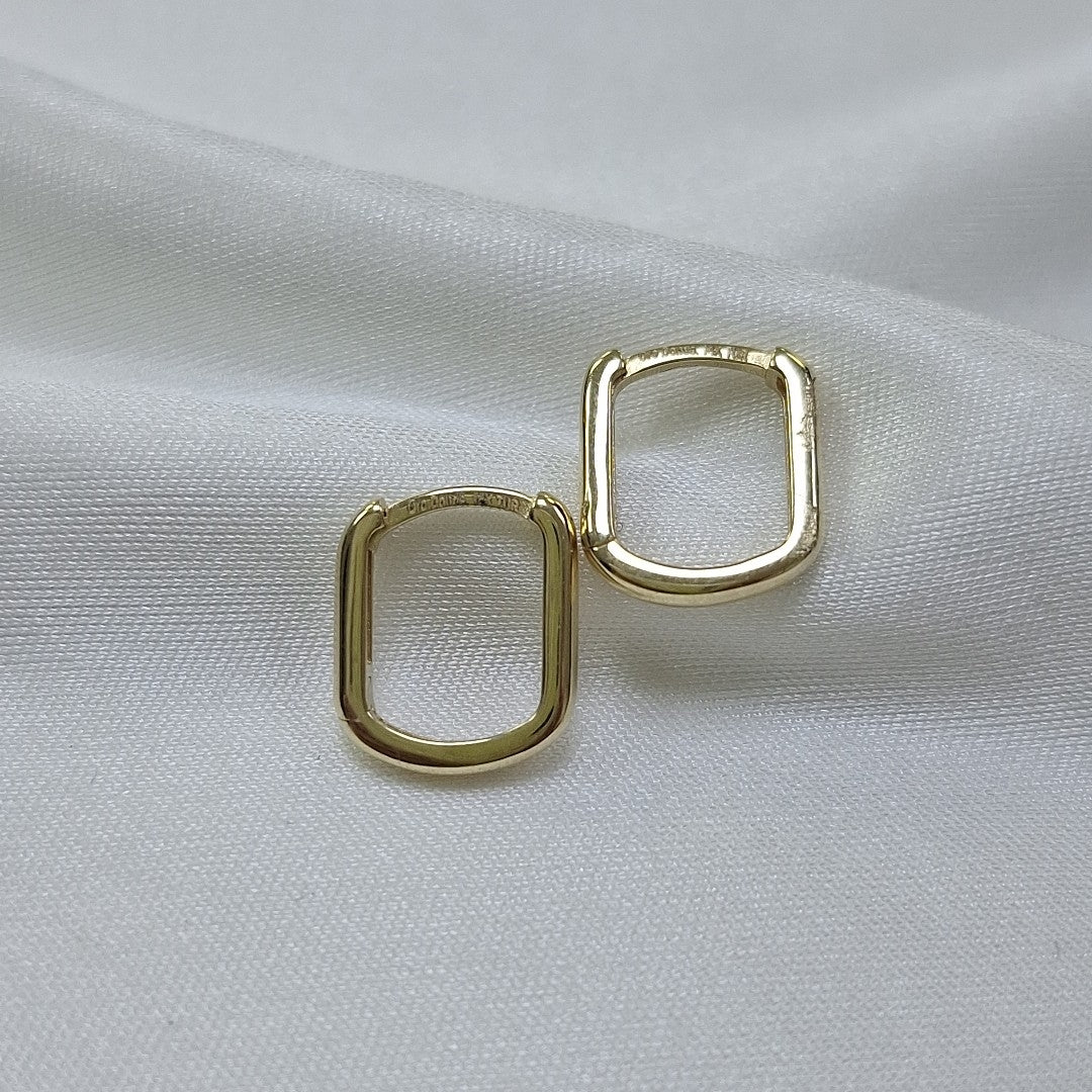 HUGGIES ORO 14K 1.6 (NUEVO)
