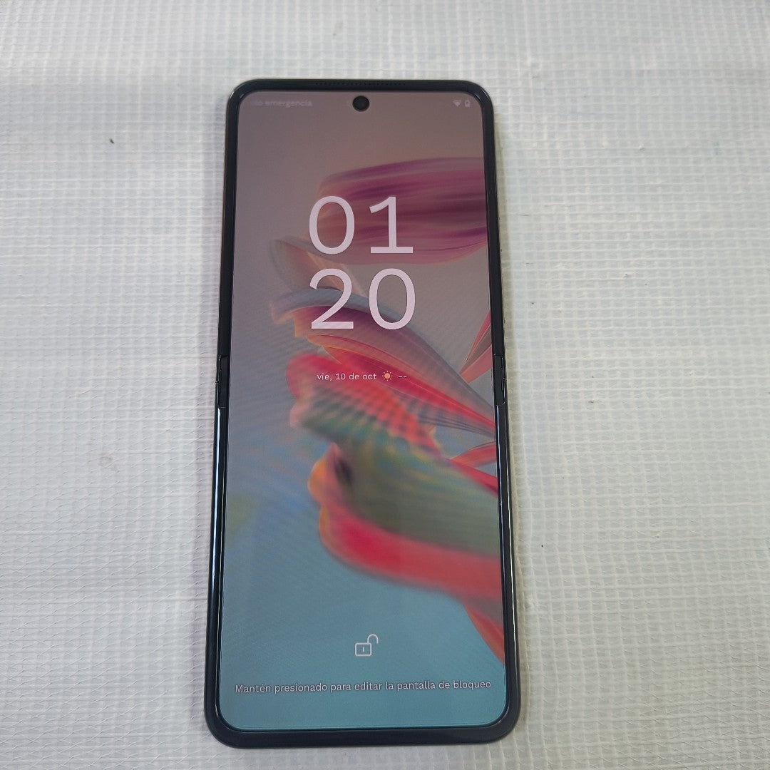 CELULAR MOTOROLA RAZR 50 5G XT2453-1 512 GB 12 GB RAM (SEMINUEVO)