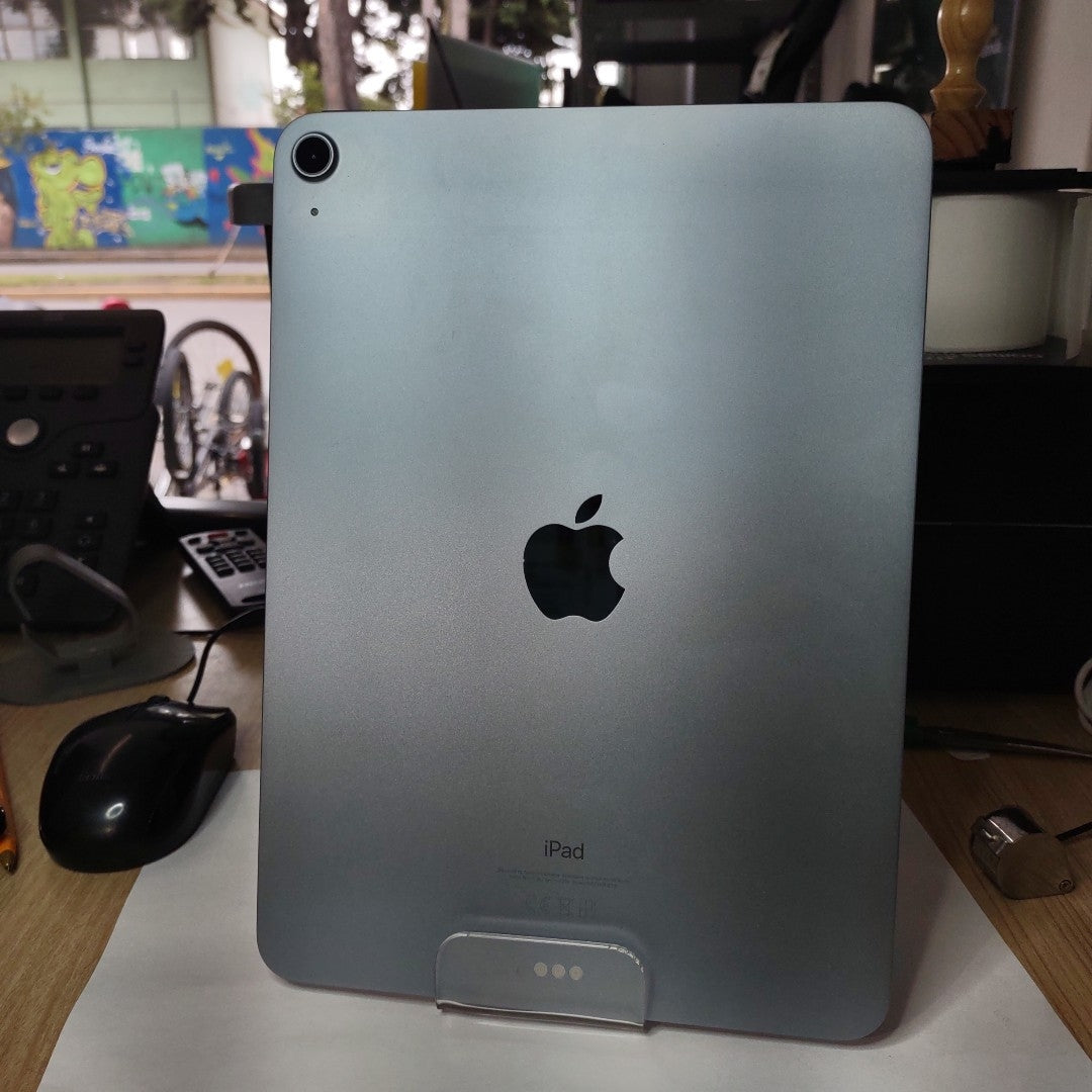 TABLETA APPLE IPAD AIR 4 A2316 256 GB 4 GB RAM (SEMINUEVO)