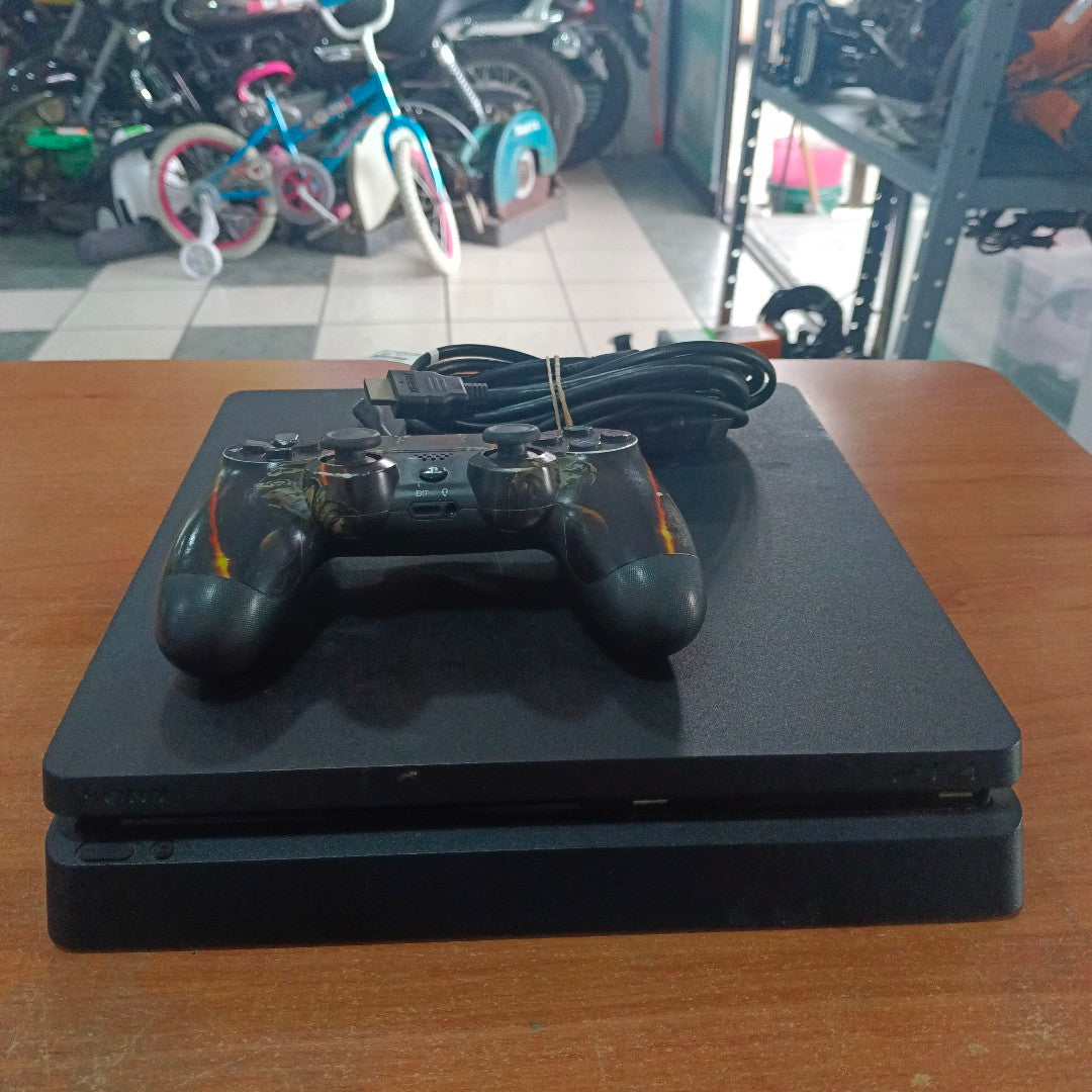 CONSOLA DE VIDEOJUEGO SONY PS4 SLIM 500 GB  (SEMINUEVO)