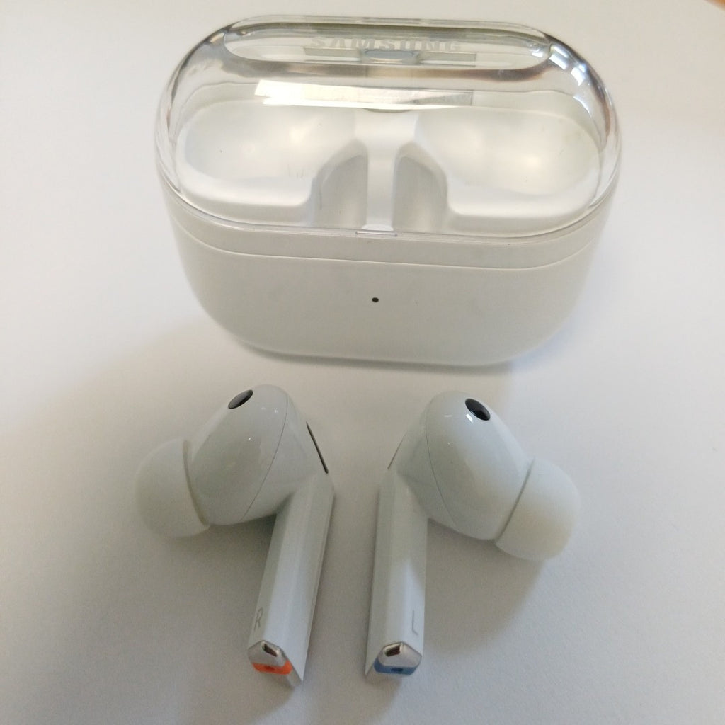 AUDIFONOS SAMSUNG GALAXY BUDS 3 PRO SM-R630 INALAMBRICO IN EAR (SEMINUEVO)
