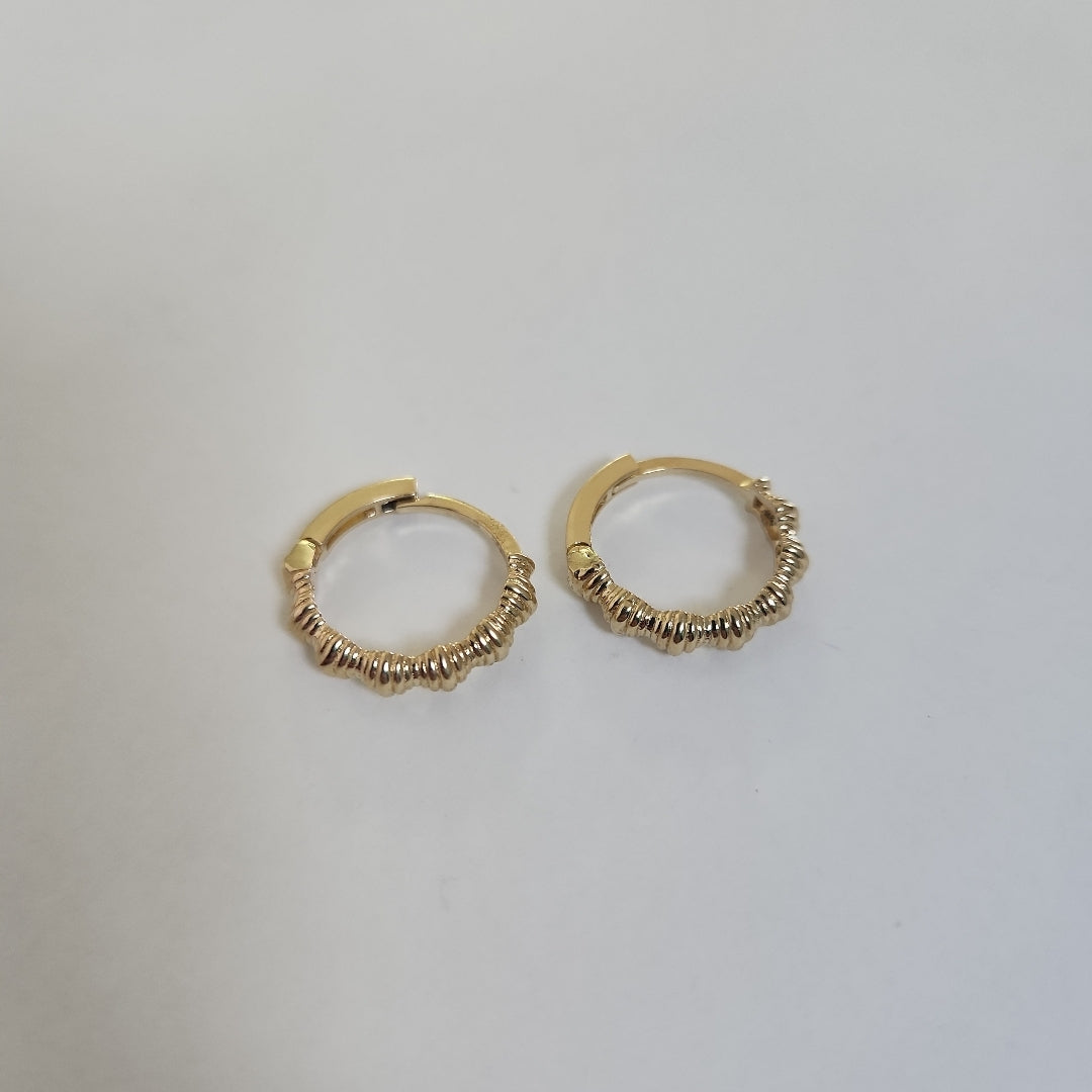 HUGGIES ORO 14K 2.8 (NUEVO)