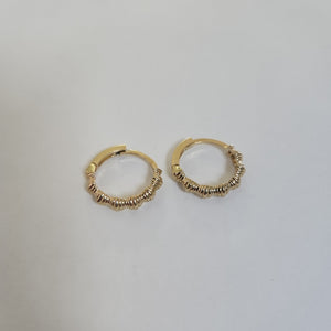 HUGGIES ORO 14K 2.8 (NUEVO)