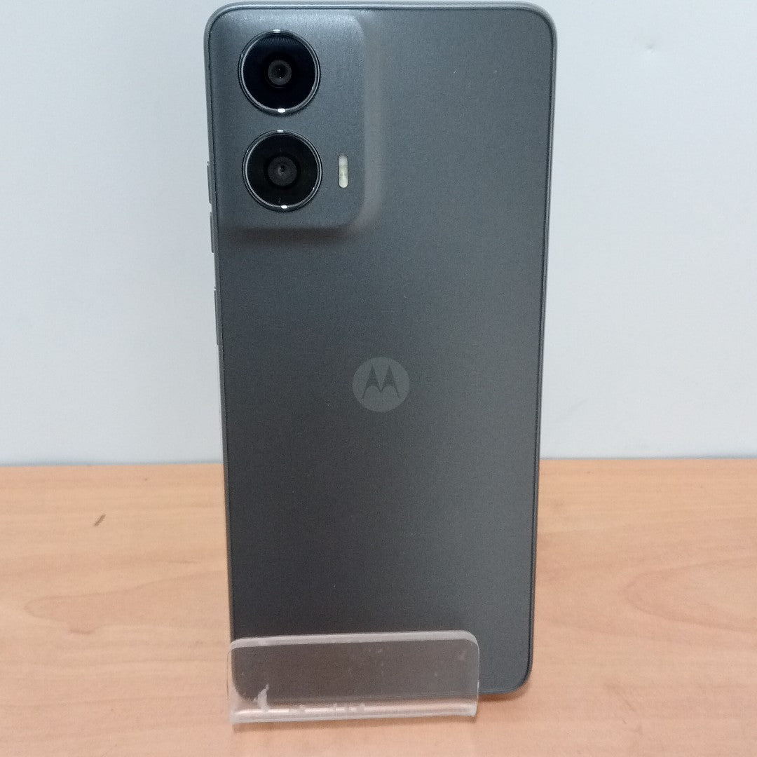 CELULAR MOTOROLA MOTO G24 XT2423-1 (2024) 128 GB 4 GB RAM (SEMINUEVO)