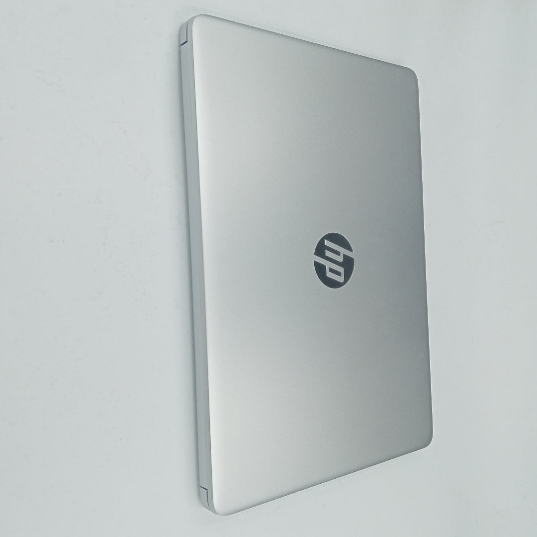 LAPTOP HP 14-DQ0527LA (2023) 256 GB SSD 8 GB RAM (SEMINUEVO)