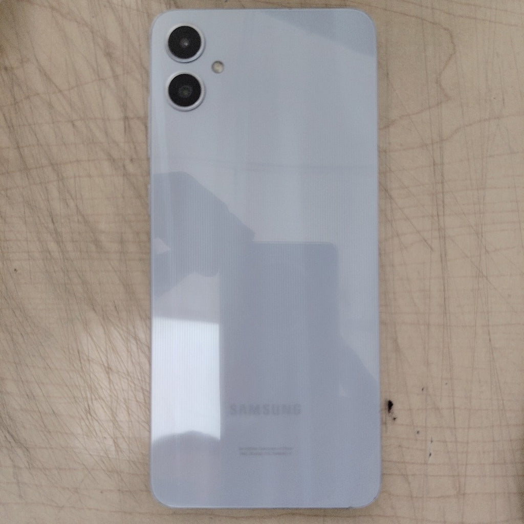 CELULAR SAMSUNG GALAXY A05 SM-A055M (2023) 64 GB 4 GB RAM (SEMINUEVO)