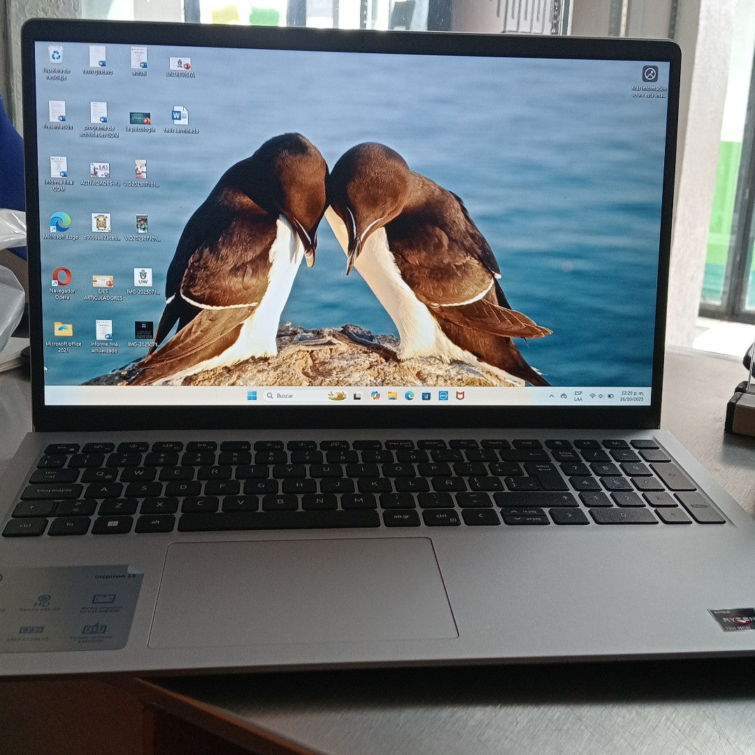 LAPTOP DELL INSPIRON 15 3535 (2025) 512 GB SSD 8 GB RAM