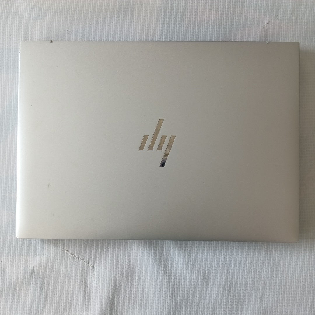 LAPTOP HP ELITEBOOK 840 G9 (2024) 512 GB SSD 32 GB RAM (SEMINUEVO)