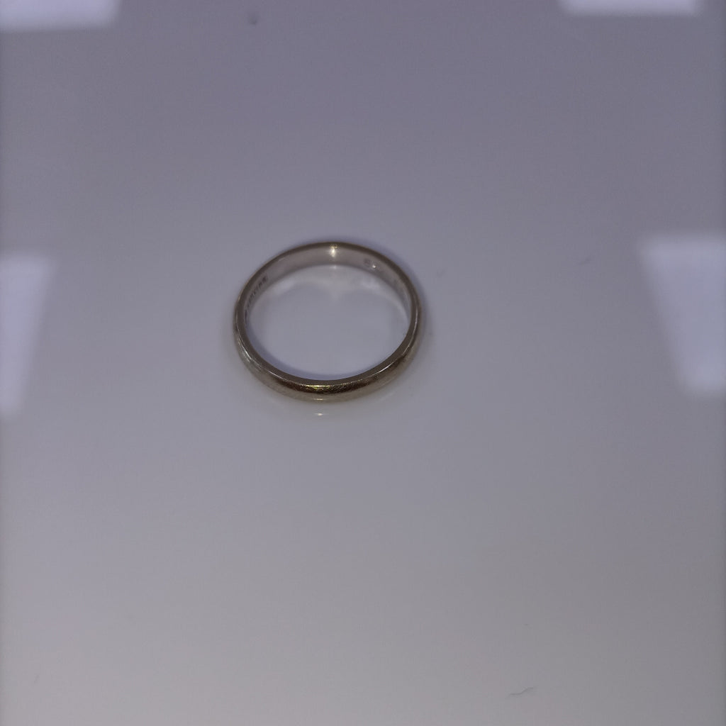 ARGOLLA. ORO BLANCO. 14 K 2.2 GRMS (SEMINUEVO)