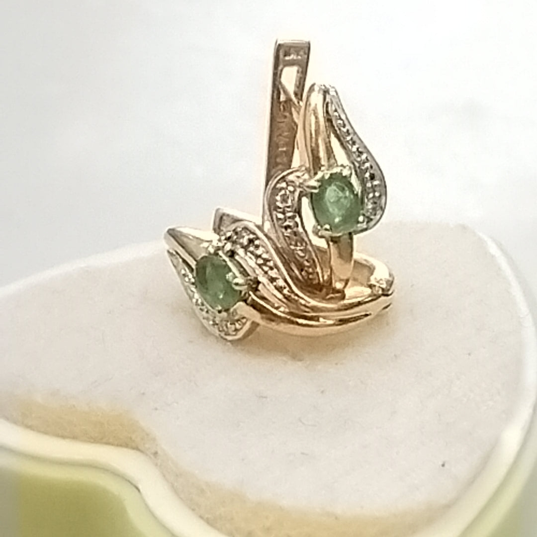 ARETES PAR. ORO. 14 K 3.3 GRMS (SEMINUEVO)