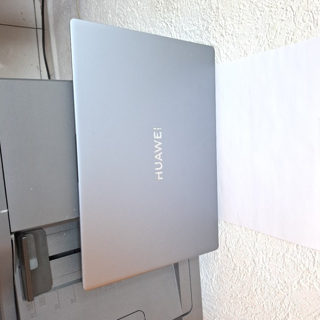 LAPTOP HUAWEI MATEBOOK D16 MCLF-X (2024) 512 GB SSD 16 GB RAM