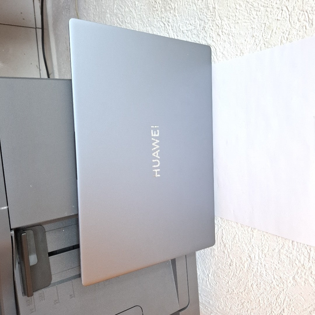 LAPTOP HUAWEI MATEBOOK D16 MCLF-X (2024) 512 GB SSD 16 GB RAM