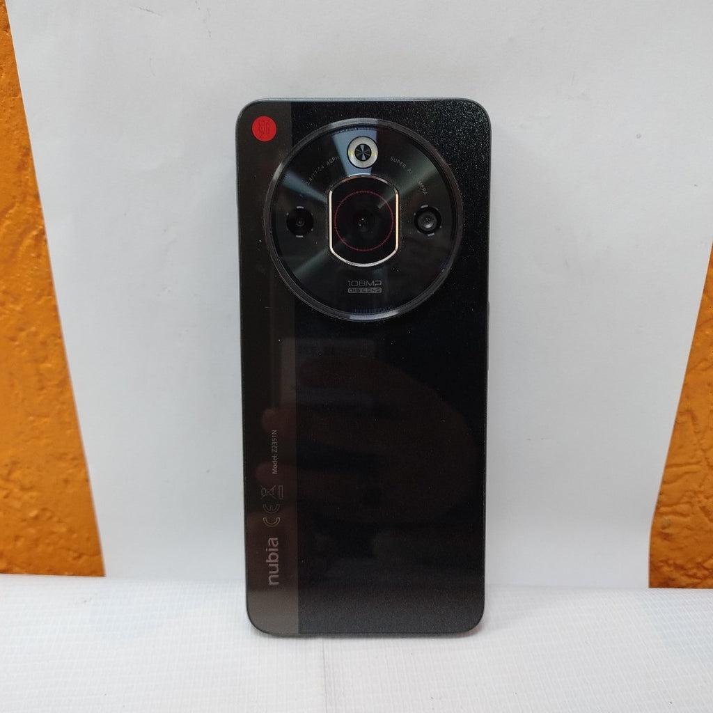 CELULAR NUBIA  FOCUS PRO 5G Z2351N 256 GB 8 GB RAM (SEMINUEVO)