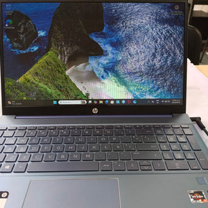 LAPTOP HP PAVILION 15-EH0002LA (2022) 512 GB SSD 8 GB RAM (SEMINUEVO)
