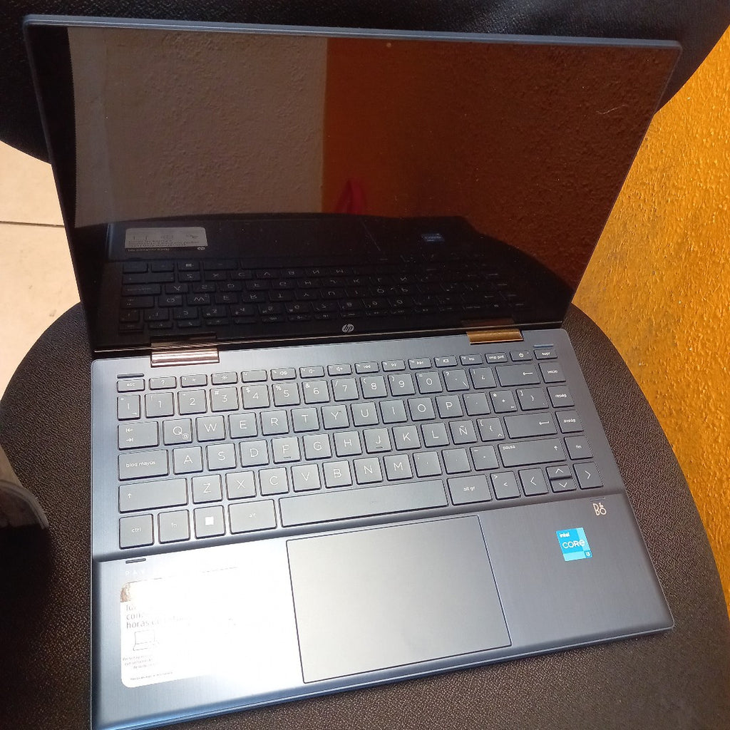 LAPTOP HP PAVILION X360 14-DY0510LA (2 EN 1) (2022) 256 GB SSD 8 GB RAM